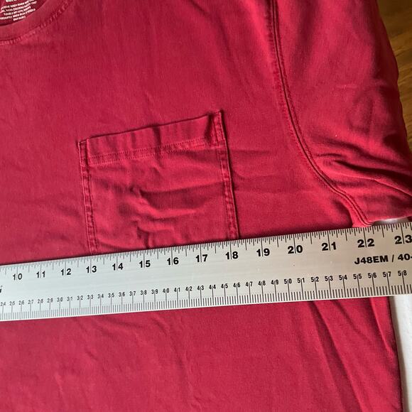 Duluth Trading Co. Men’s Short Sleeve T-shirt size L, Solid Red, Pocket Front - Picture 3 of 7